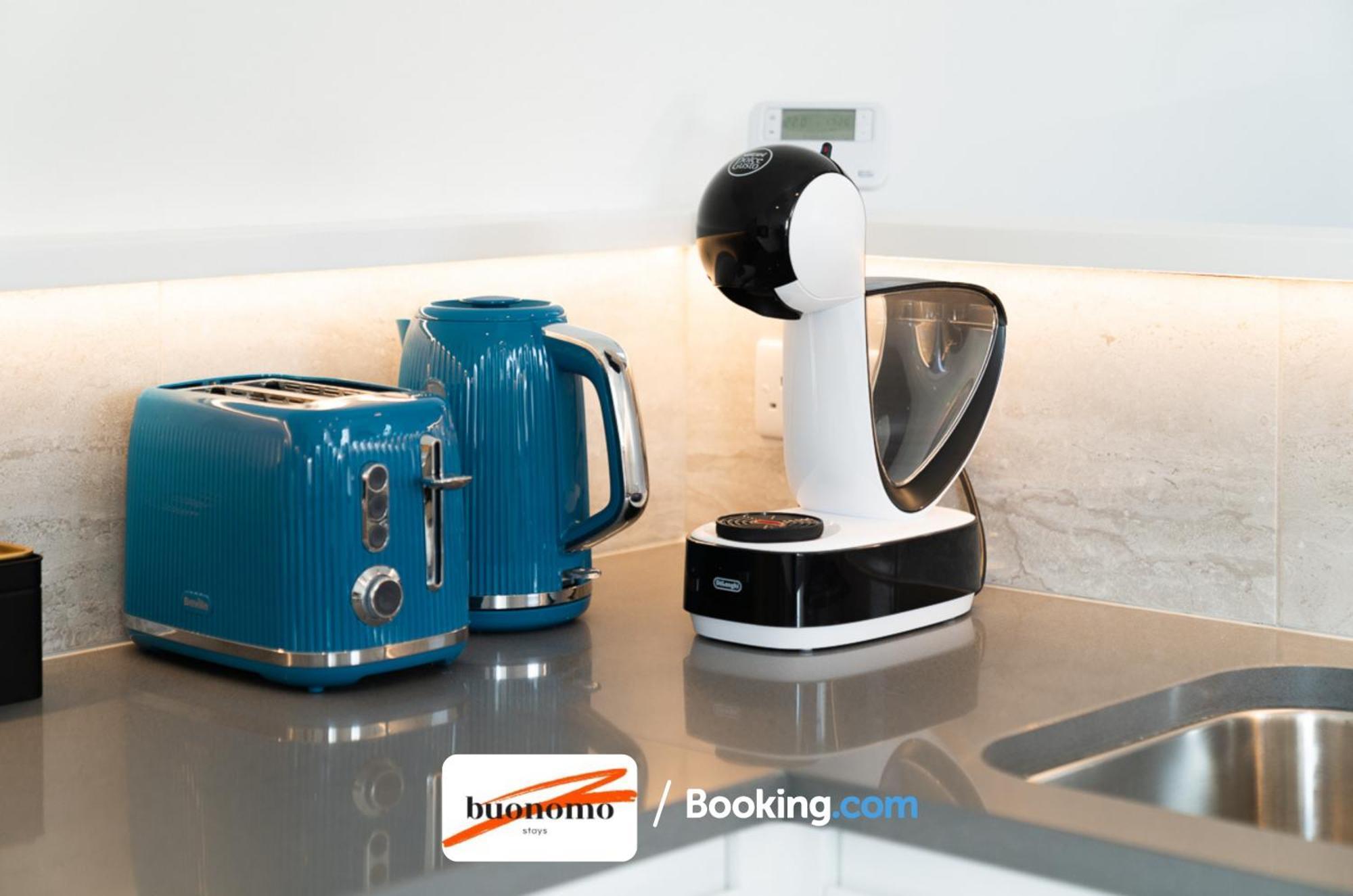 Two Bedroom Apartment At Buonomo Stays Short Lets & Serviced Accommodation Londres Exterior foto